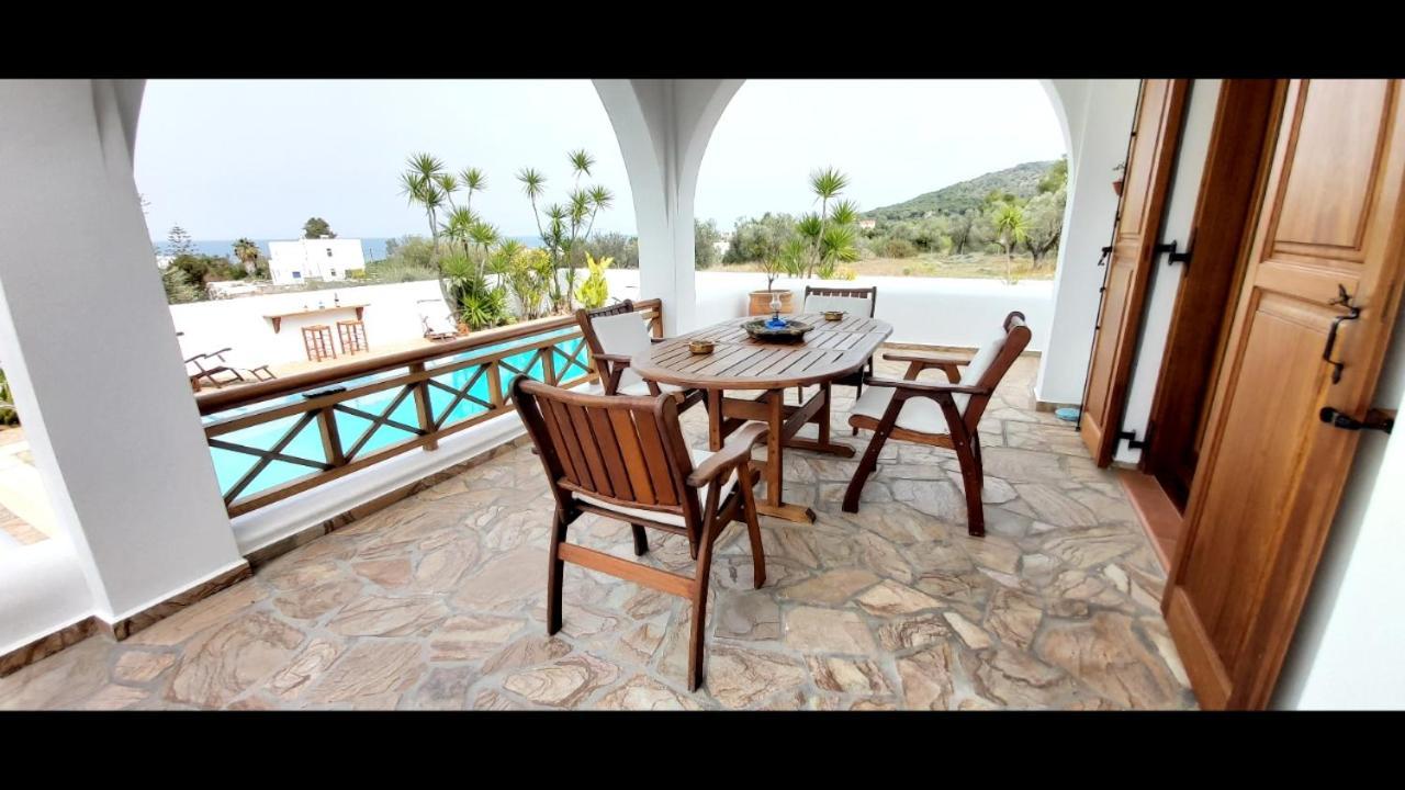 Villa Almyra Aegina Luaran gambar